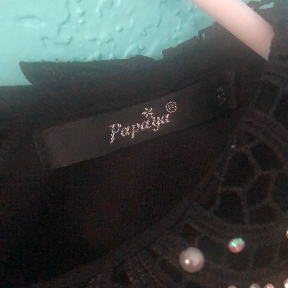 Papaya Brand: Stoned Collar Fancy Top - Picture 2 of 3